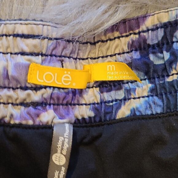 Lole‎ womens gray, purple and blue running shorts size medium - Picture 3 of 4